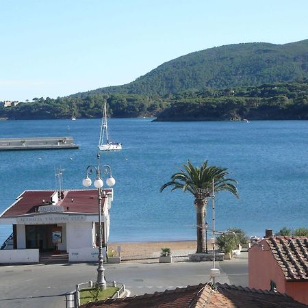 Affittacamere Vista Mare Porto Azzurro Exterior foto