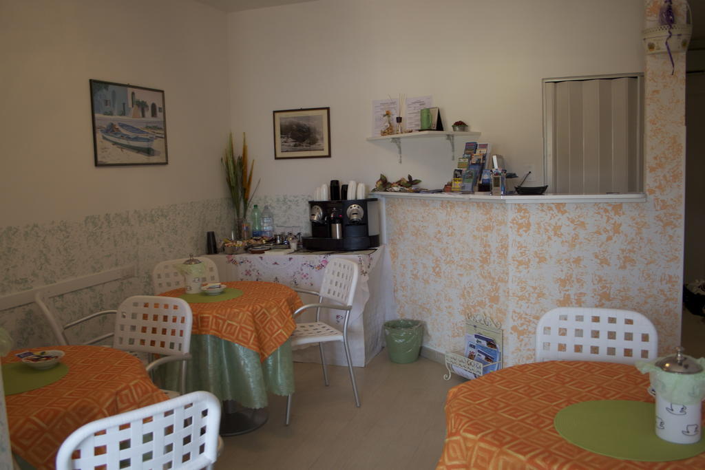 Affittacamere Vista Mare Porto Azzurro Exterior foto